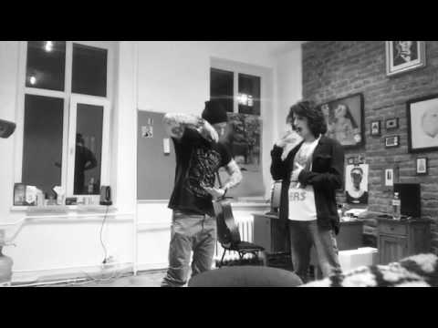 Alex Shelest Vocal Lessons - Teaching rock singing / rasp / grit