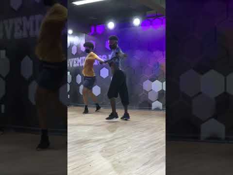 Mac Júlia x Pejota - Sofá, Breja e Netflix (Coreógrafo: Thales Matias)