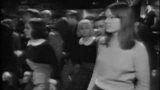 &quot;I Don&#39;t Intend To Spend Christmas Without You&quot; - Margo Guryan