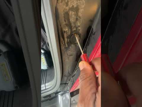 Chevy trax tail light replacement