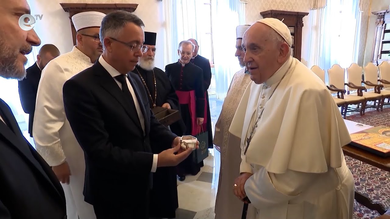 Кмет, свещеник и мюфтия от Кърджали представиха модела на толерантността пред папа Франциск