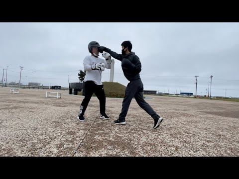 朝倉未来を見習って公園でスパーリングしてみた　#shorts