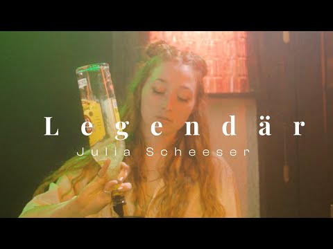 Julia Scheeser feat. Crewkid - Legendär | Offizielles Video