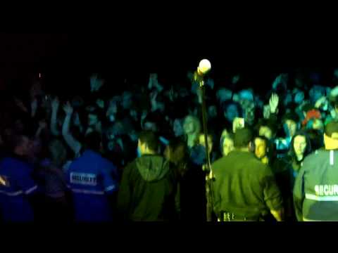 Terell Safadi performaing Superstar LIVE