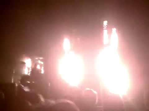 Crystal Castles - Untrust Us (Live @ Electric Factory, 2010)