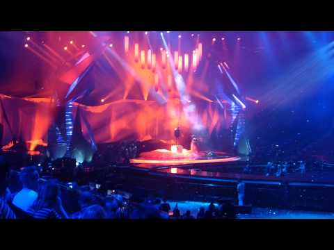 Romania 2013:  Cezar - "It's My Life" + blowing off the confetti - Final 1st dress (?) rehearsal