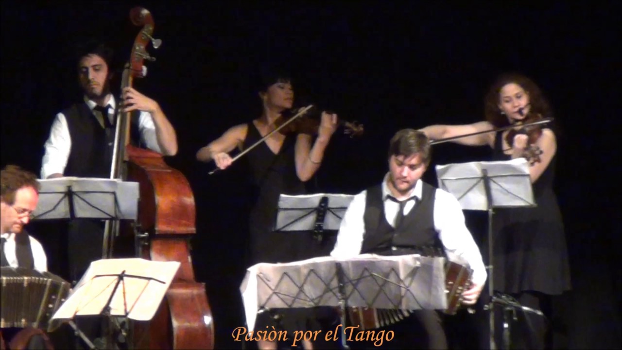 ORQUESTA PABLO VALLE SEXTETO Interpretando el Tango A LA GRAN MUÑECA en LA MILONGUITA