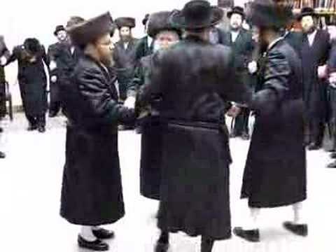 PUPA RABBI DANCING WITH PUPA DIEN B.P.