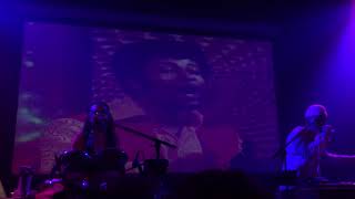 Shabazz Palaces Shine A Light