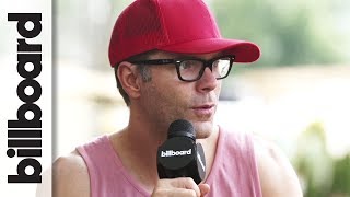 Bobby Bones on Performing in a Tracksuit to Show "We Know We're Dumb Too" | Faster Horses 2017