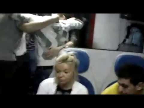 In tren, sa treaca timpul mai repede