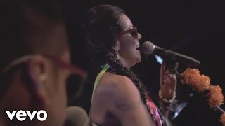 Lila Downs - La Burra / Spoken Words (Concierto en Vivo)