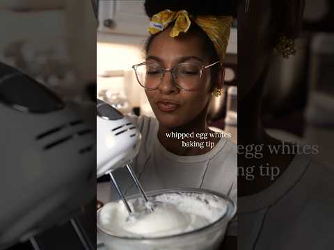 Some tips on how to make sure your whipped egg whites are perfect every time! #bakingtip #eggwhites