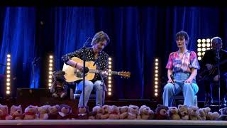 25.04.2021 Per Gessle (Ft. Petra Marklund) - Listen To Your Heart