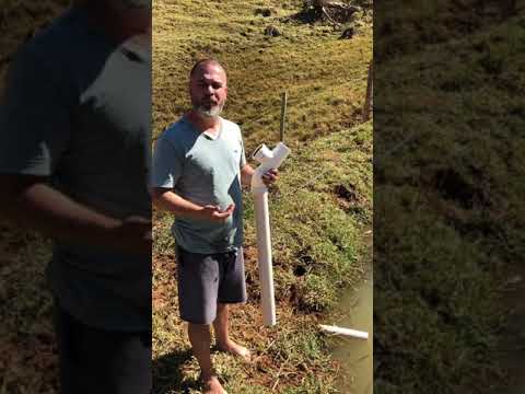 Tanque de peixe conexão de saida de agua  para limpeza do fundo do lago e melhora do PH