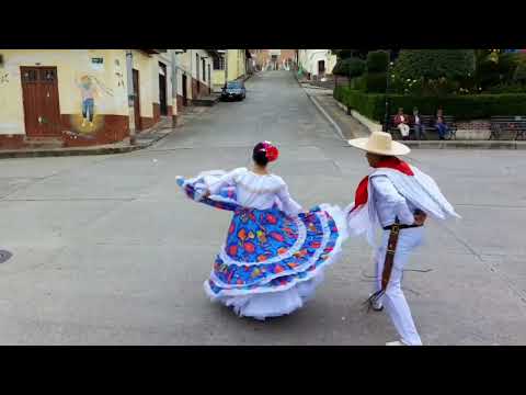 Grupo de danzas Tradición Sativanorteña. Sativanorte/Boyacá. 