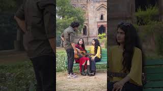 Zia Kamal Vlogs - Guitar Free me le liya? _ajgarbadmash _reels _prank