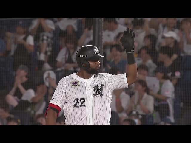【3回裏】マリーンズ・ポランコ センターへのタイムリーヒットで追加点!!  2024年8月30日 千葉ロッテマリーンズ 対 福岡ソフトバンクホークス