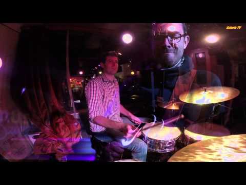 Szimpla - Budapest Hammond klub - Kéknyúl trió "Könnyű Blues" 2014.11.25.