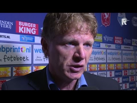 Fons Groenendijk na de nederlaag in Enschede