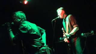 Stupidity at London Camden Garageland "I'm on Fire"