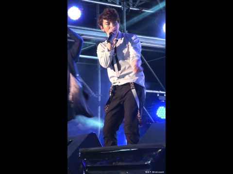 130517 2PM IS BACK with Genie HANDS UP_준호 JUNHO