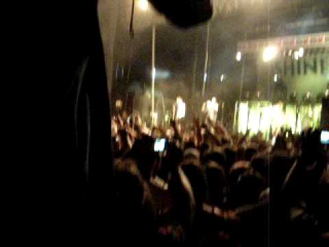 Shinedown at Wing Ding 2009 - Intro / Foot in the Dark Meat