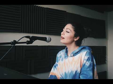 Parandeye Mohajer Siavash Ghomayshi_Minoram Cover - پرنده مهاجر