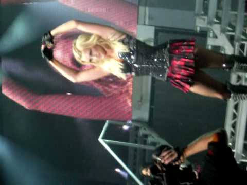 Ashley Roberts introducing herself in Brussels