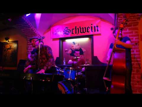 Lex Blohin + Alligators - 01 - (Москва,Schwein,12.4.2014)