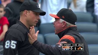 BAL@NYY: Showalter gets tossed after balk call in 9th