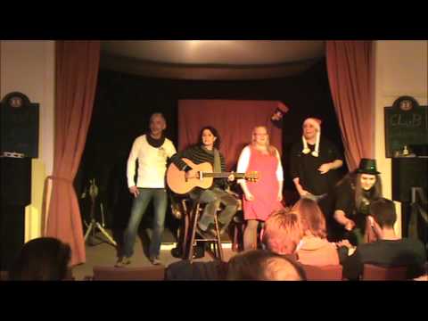 14.12.2014 svemira medley feat. malinamoon (Ausschnitt vom Advents-Café)