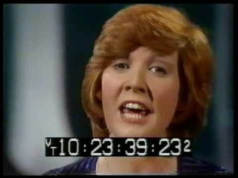MARY HOPKIN - "Shamarack" & "Both Sides Now" [duet with Cilla Black] (from TV show "Cilla", 1974)