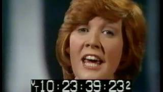 MARY HOPKIN - "Shamarack" & "Both Sides Now" [duet with Cilla Black] (from TV show "Cilla", 1974)