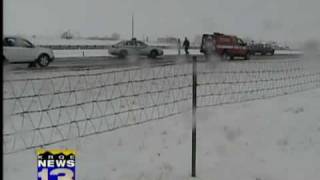 preview picture of video 'Downed power line shuts I-25'