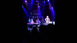 Anaconda - Robyn Postmodern Jukebox at The House Of Blues A