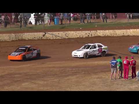 Junior Sedan New Stars - Heat 2 - Carrick Speedway 18/12/21
