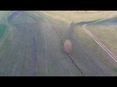 Die Senke in der Nähe des Taufsteines bei Crinitzberg