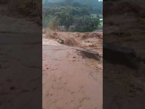 MANOEL RIBAS - Vídeo impressionante do volume de água na Santa Salete