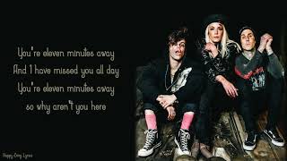 11 Minutes - YUNGBLUD, HALSEY Ft. Travis Baker (Lyrics)