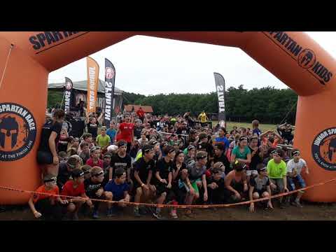Spartan Kids 2018.06.09.Várgesztes - bemelegítés Aroooo