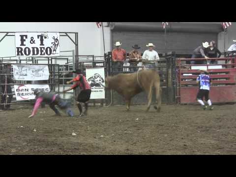 C'N Stars' 73 Buck WIld on Day Two in Williston, ND (PBR) '13