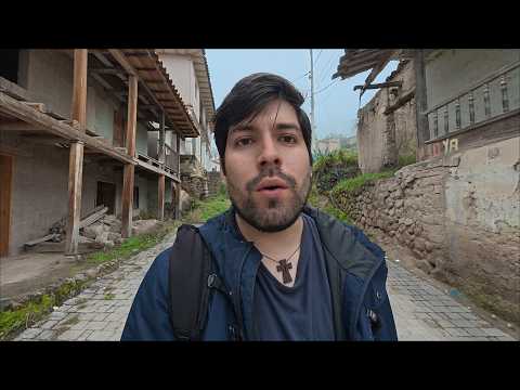 Este PUEBLO de Ecuador tiene MUCHAS CASAS olvidadas | Oña, Azuay