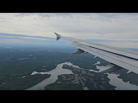 American Airlines Airbus A321 Landing - Charlotte Douglas International Airport