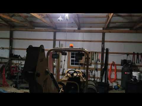 New Traveller amber beacon in action.