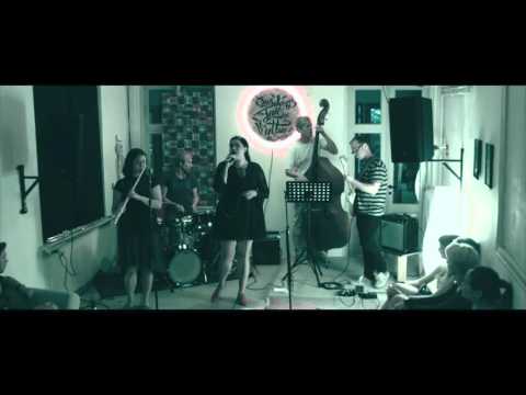 Cassia DeMayo Quartet - These Foolish Things (Remind Me of You)