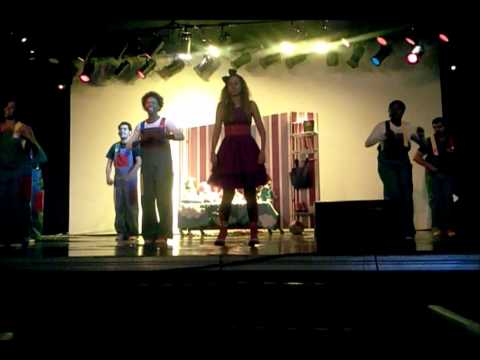 Sobe e desce - Ensaio geral - Ilana e a banda dos bichos