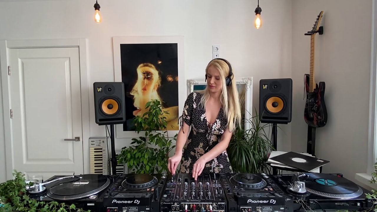 Alevtina - Live @ Home x Radio Intense, June 2020