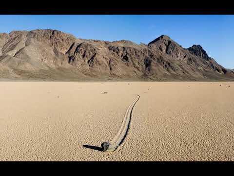 Il mistero delle pietre che camminano da sole