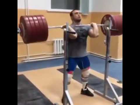 Ilya Ilyin / 290 kg Front Squat